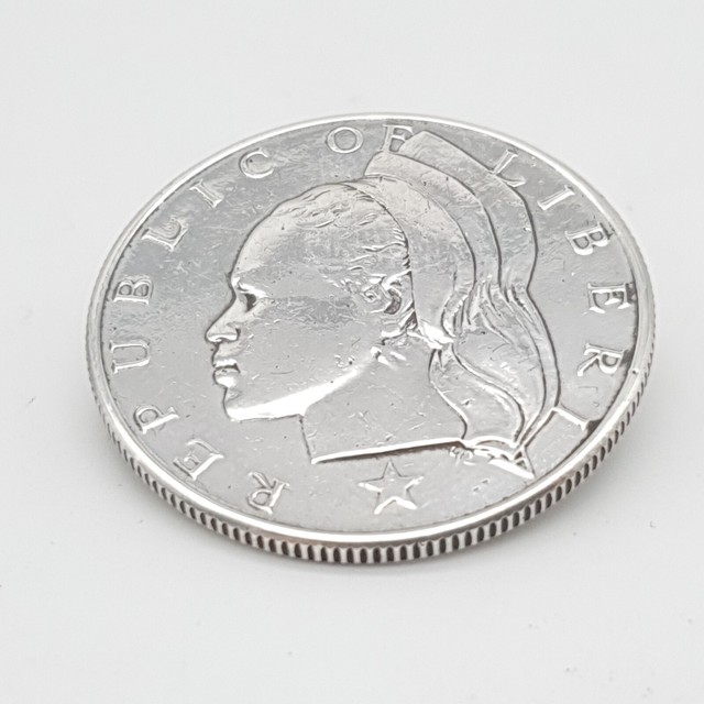 50 Cents 1960 Libéria Argent Broche - (129) 50 Cents 1960 Libéria Argent Broche - (129)