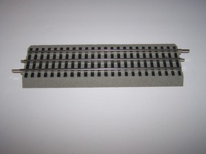 used lionel fastrack