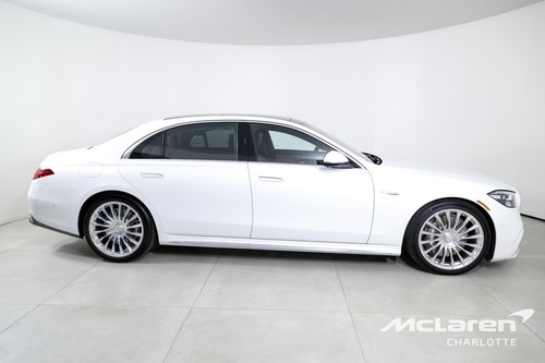 2024 Mercedes-Benz S-Class AMG S 63 E Performance - Picture 9 of 12