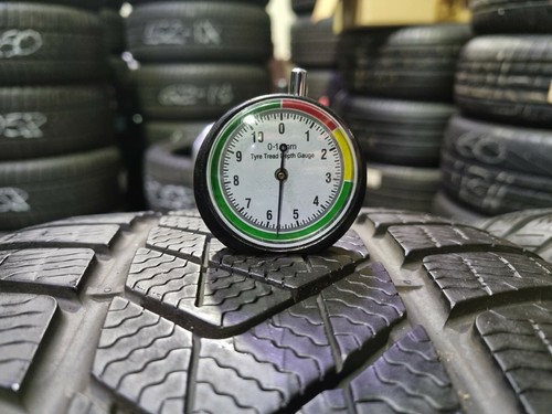 2x PIRELLI Sottozero 3 255/40 R18 99V XL 5,5mm 80% DOT2019 Winterreifen RunFlat - Bild 8 von 9