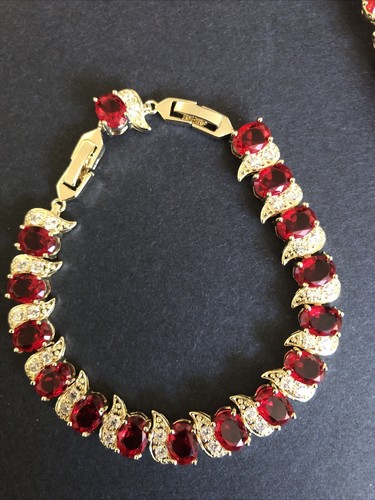 BrilLove Austrian Crystal Set Necklace Earrings Bracelet Ruby Colour Gold Tone - Picture 3 of 11