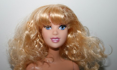 Disney Barbie Doll Princess Blonde Hair, Blue Eyes, Painted Bodysuit - Picture 2 of 11