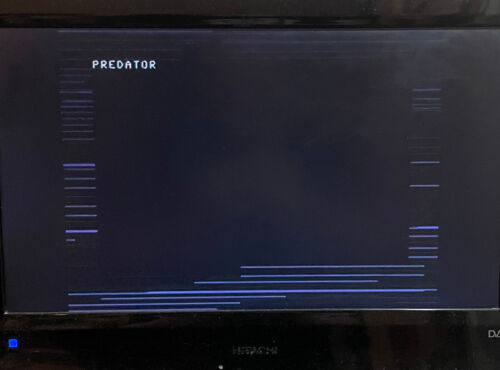 Commodore 64 / 128 CBM C64 Predator game - works, NEW case, FREE badge + keyring - Picture 7 of 21