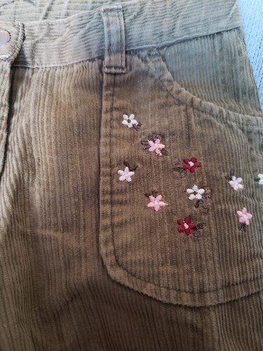 Gymboree Outlet Pretty In Plum Girl Size 4 Green Cordoroy Pants EUC Embroidered - Picture 2 of 7
