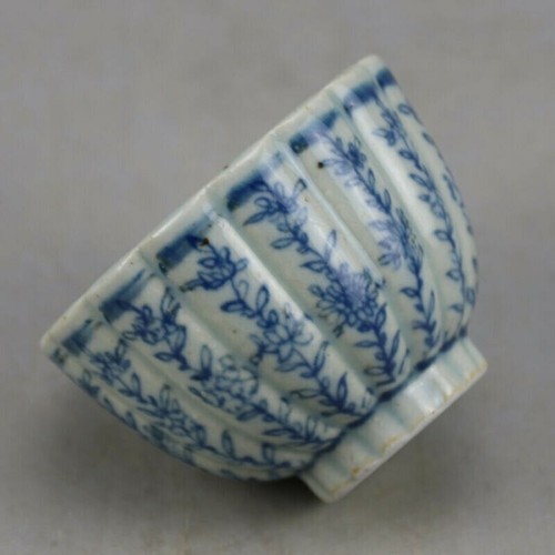 Taza de flores china antigua de porcelana azul blanca de 7 cm para decoración del hogar - Imagen 3 de 4