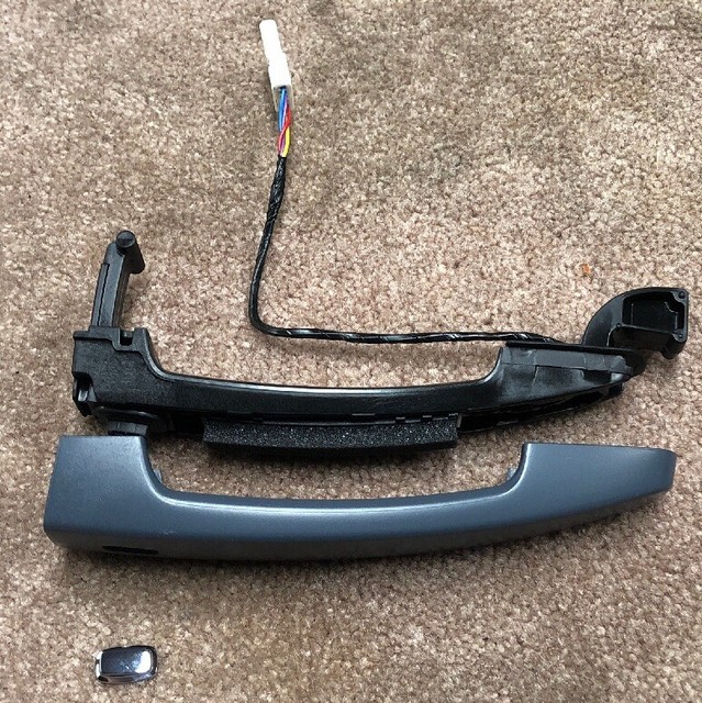 New Genuine GM Handle Outside Part #13521820 | eBay