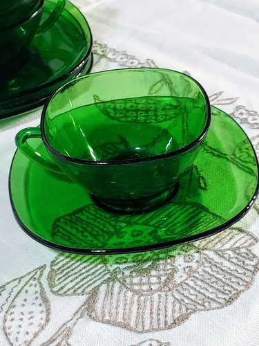 Vintage Vereco Green Glass Dinnerware Set – 56 Pcs – Mid-Cent. Mod. French Retro - Picture 18 of 23