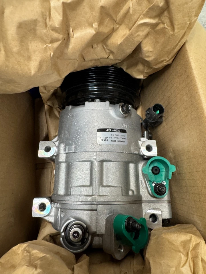 A/C Compressor DENSO 471-6039 fits HYUNDAI VERACRUZ SANTA FE V6 - Image 2 of 2