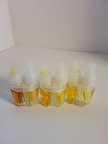 Febreze Noticeables Warmers & Scents Lot - Picture 11 of 12