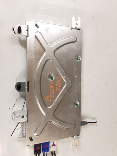 TESLA X 2016 Chassis ECM 647237 - Picture 3 of 12