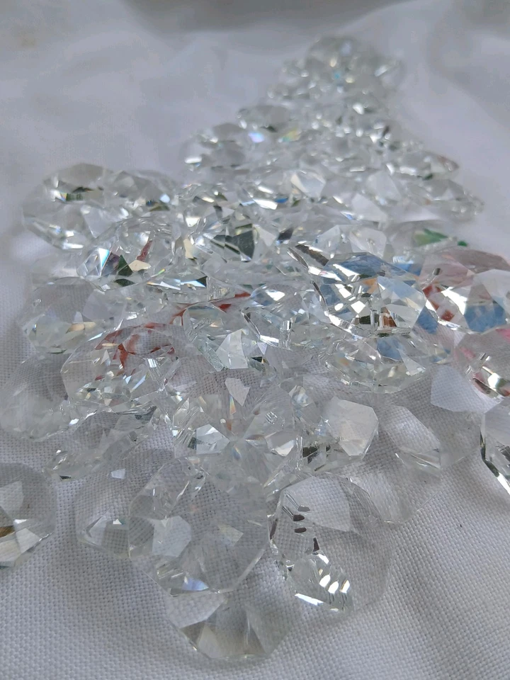Glass Hexagon Beads ~ 16mm ~ CLEAR ~ Glass Pendants 200 ~ Jewellery Making  - Image 3 of 4