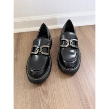 Marc Fisher Trisca Loafers Women  s Black Leather Upper Chain Size 9