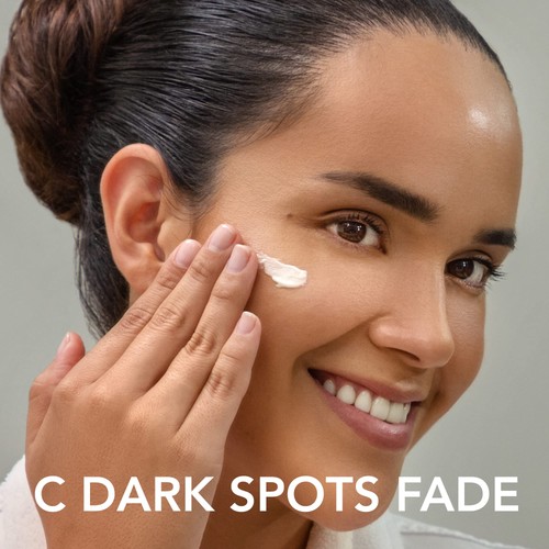 Skincare Instant Brightening Booster with 30% Vitamin C and Turmeric, Exfolia... - Picture 5 of 8