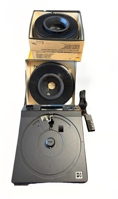 KODAK Carousel 4200 Slide Projector Remote 2x 140 Slide Tray & Box WORKS