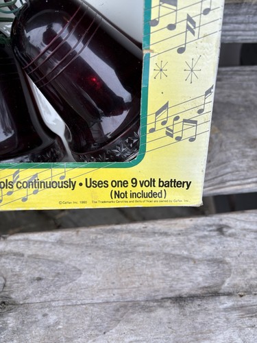 Vintage 1980 Carolites Bells of Noel Musical Lighted 3-Bell Cluster Christmas - Picture 2 of 10