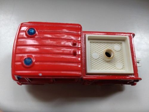 MAJORETTE POMPIER AEROPORT NO.258 1/70 MERCEDES-BENZ #326 - Picture 5 of 6