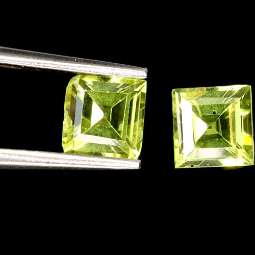 Square Cut Natural Unheated Top Rich Green Peridot 3pcs 2.61ct 5mm Lot Gemstone - Afbeelding 3 van 13
