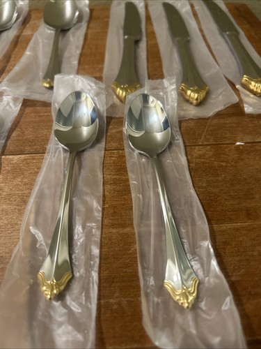 Oneida Golden Kenwood Flatware Place Setting 5 Pieces Retired Pattern 3-Sets NEW - Picture 2 of 17