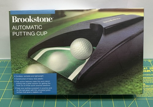 Brookstone Automatic Golf Putting Cup - Automatic Ball Return - Brandneu