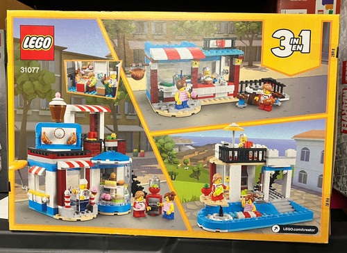 Lego 31077 Creator Modular Sweet Surprises 3 in 1 396 pcs - Picture 2 of 2