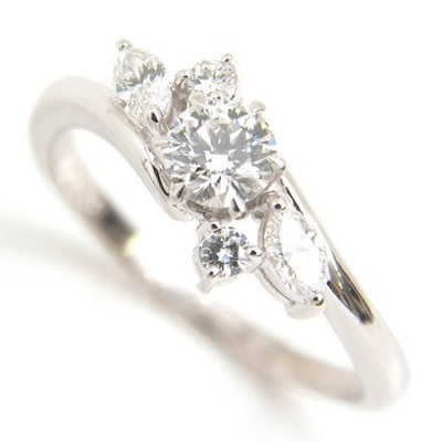 Tasaki Ring 5 Diamanten Pt900 0,59ct F VS1 EX US6,25 EU52,5