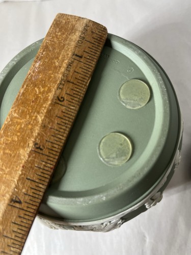 WEDGWOOD JASPERWARE SAGE GREEN BISKUITFASS - Bild 10 von 10