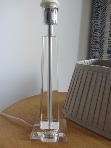 GLASS TABLE LAMP SQUARE COLUMN AND BASE COMPLETE WITH SQUARE PLEATED SHADE 46CMS - Picture 10 of 11