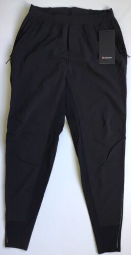 Lululemon Textured High-Rise Flared Track Pant 32 - Big Apple Buddy