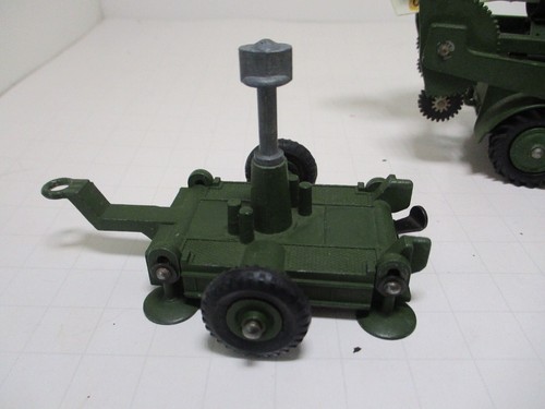 DINKY SUPERTOYS 666/667 MONTADOR DE MISILES CORPORALES/VEHÍCULO DE SERVICIO DE PLATAFORMA/TRIPULACIÓN - Imagen 14 de 22