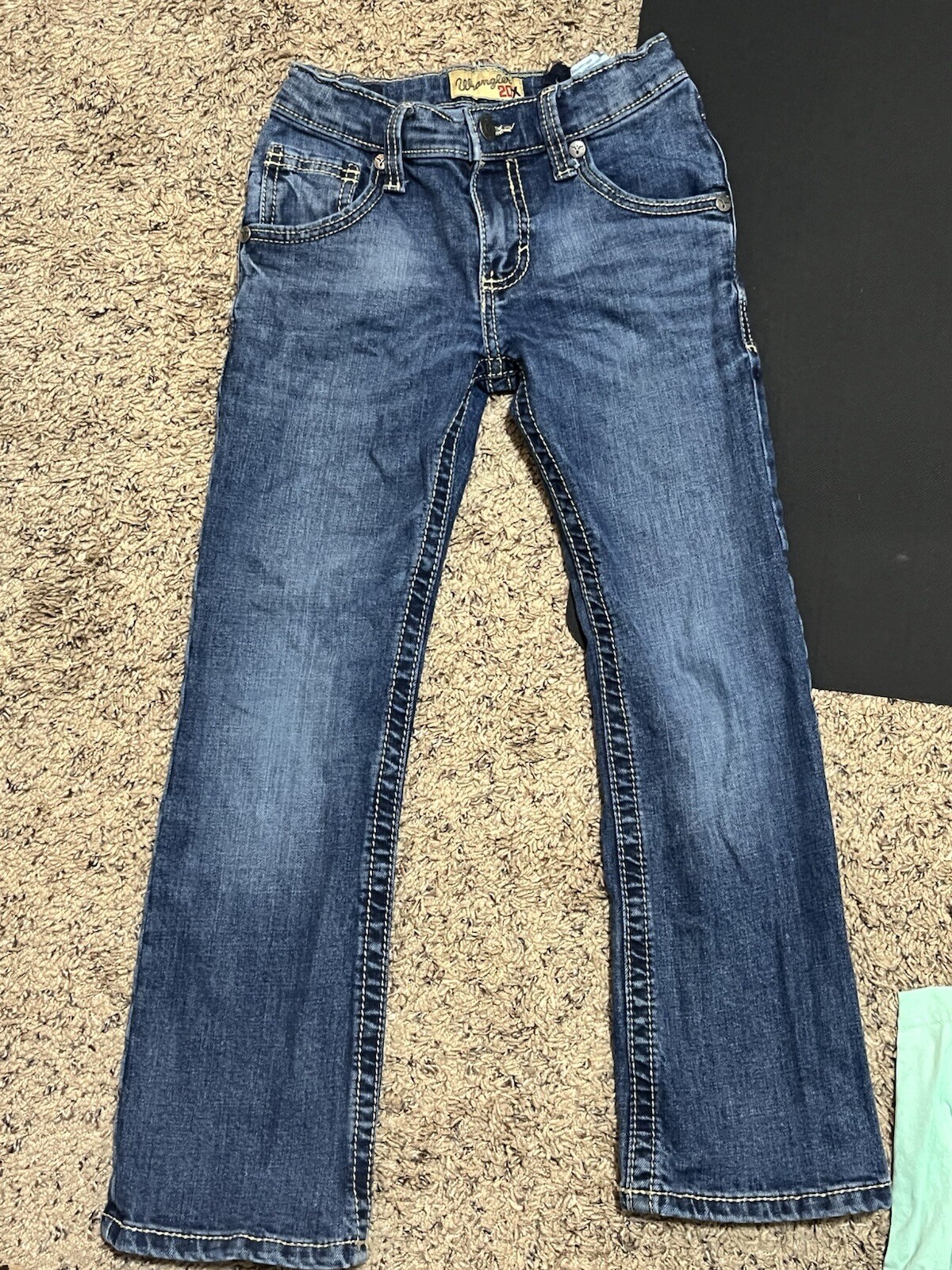 Picture 1 of 1