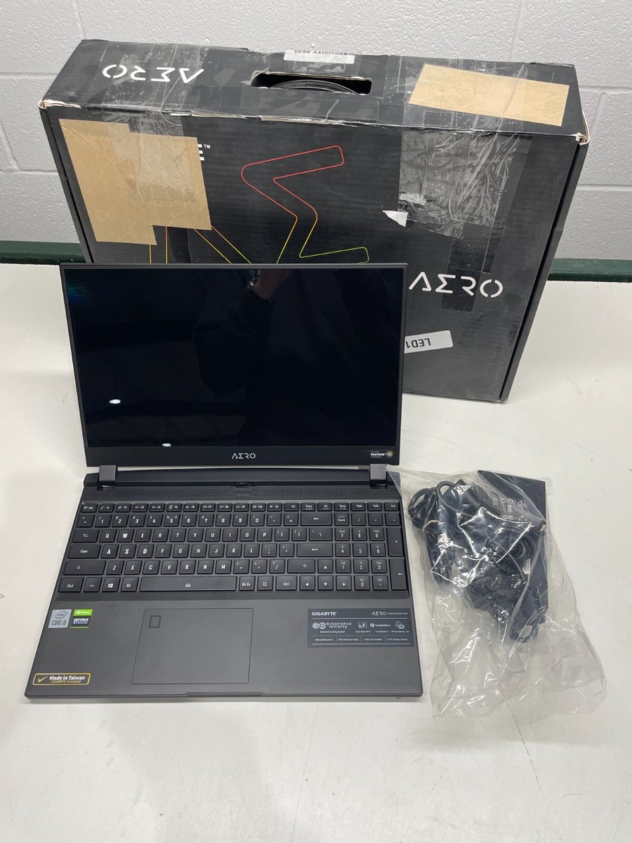 GIGABYTE AERO 15 OLED YC 15.6