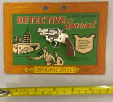 Detective 38 Special Vintage Marx Miniature Toy Cap Gun - Original CARD 2.5"