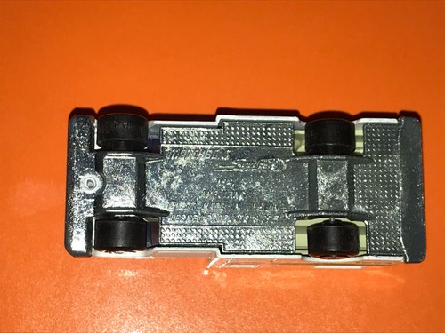 Matchbox Superfast Ambulance 1977 #41 Excellent Condition - Picture 4 of 4