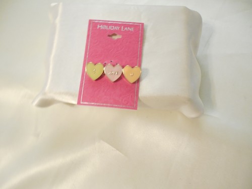 Holiday Lane Gold-Tone Enamel heart "I Love You" Pin M710 $24 - Picture 7 of 7