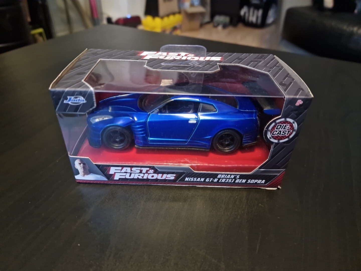 Picture 1 of 10