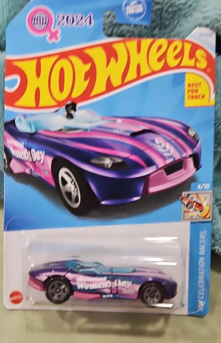 HOT WHEELS 2024 RRROADSTER Purple & Pink 76/250 HRY98 HW Celebration Racers 0700 - Picture 1 of 4