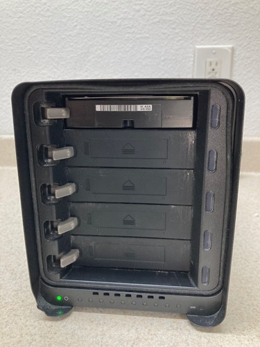 Drobo 5D3 RAID USB/Thunderbolt 16 TB, Power Supply DRDR6-A, with 4 TB - Afbeelding 11 van 17