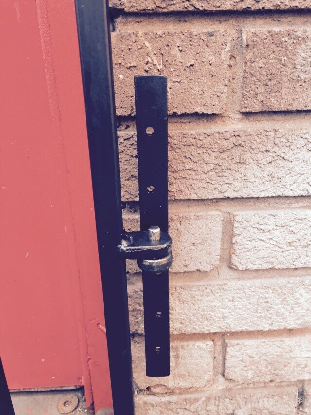 Picture 4 of 5