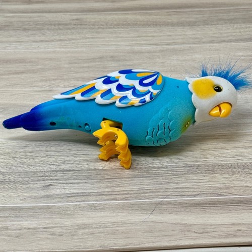 Vintage Talking & Moving Retro Parrot Bird Toy With Blue Flocked Design & Yellow - Picture 5 of 9