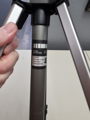 Ambico V-0554 Camera and Video Tripod - Extends up to 54" - Picture 6 of 7