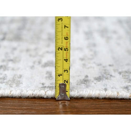 Alfombra 4'x6' Blanca con Gris Diseño Moderno Telar a Mano Lana y Bambú Seda R10288 - Imagen 7 de 8