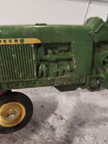 Vintage John Deere Diecast Tractor Parts Or Repair Restore (Top) - Picture 7 of 14