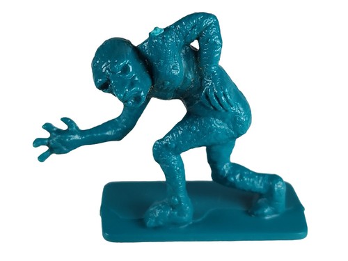 1993 Dragon Strike Game Lot Of 6 mini turquoise Figure Pieces Milton Bradley TSR - Picture 5 of 10