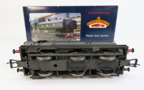 OO Gauge Bachmann 32-203 8750 Pannier Tank 4666 BR Black Loco Weathered - Picture 3 of 5
