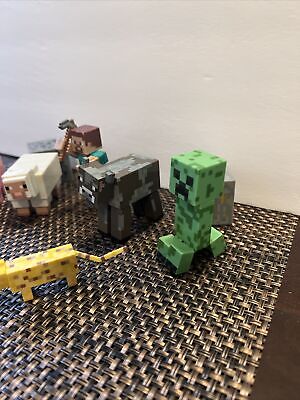 LOT OF MINECRAFT TOYS FIGURES ANIMALS & BLOCKS CHARACTERS MIXED LOT