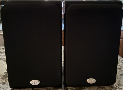NHT SB1 Gloss Black Regallautsprecher