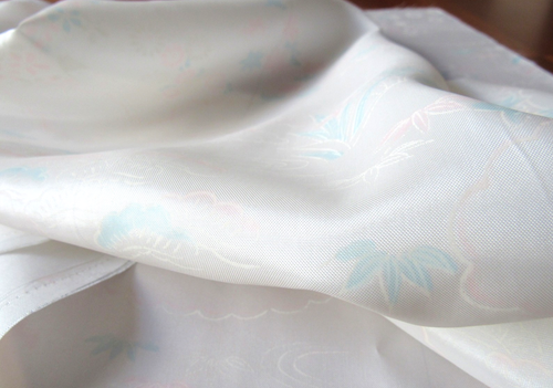 Vintage Blumen japanischer Kimono Futterstoff 100 % Seide 28 Zoll L x 24 Zoll B #I-5 - Bild 3 von 5
