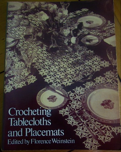 VTG Crocheting Tablecloths & Placemats Florence Weinstein Crochet Pattern Book - Imagen 1 de 7
