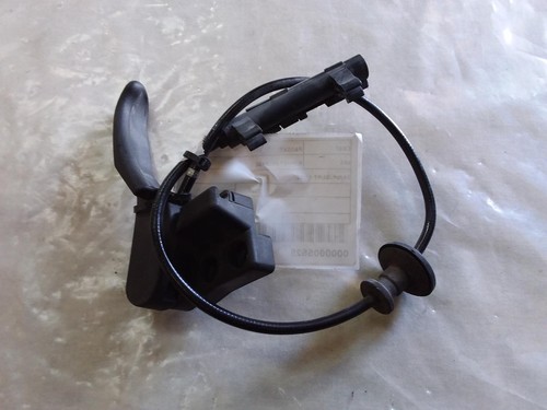 VOLKSWAGEN PASSAT BONNET RELEASE 3A/GP, 03/97-11/05 97 98 99 00 01 02 03 04 05