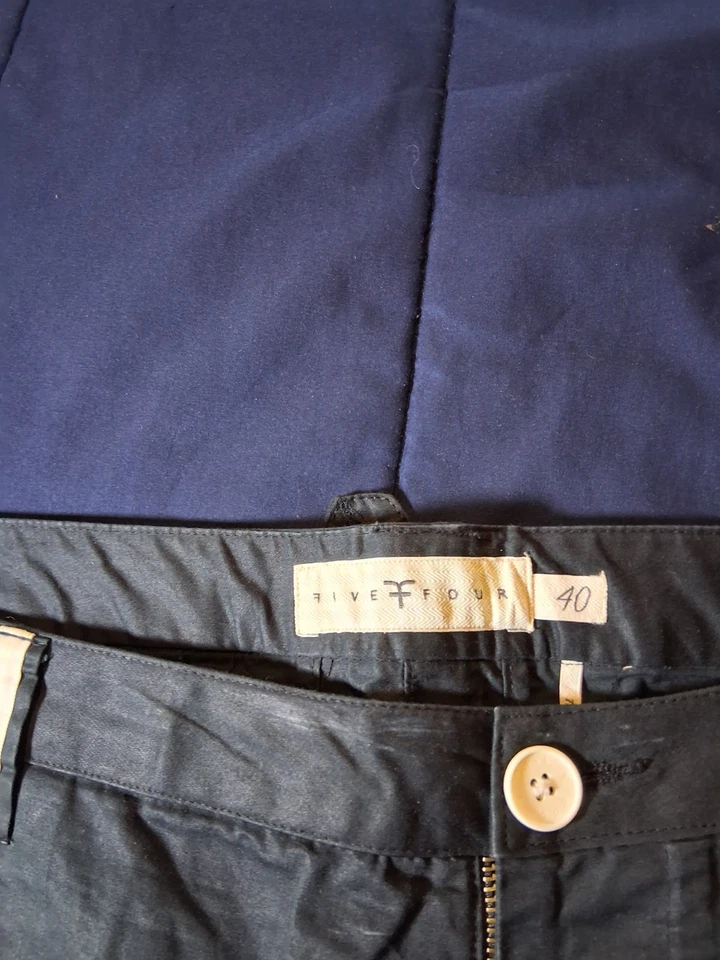 Pantalones Cortos Chinos Five Four Para Hombres 40 Calce Moderno Negros Elastizados Senderismo Caminar Deporte Foto 4 de 4